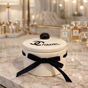 CHANEL Black and White Round Jewelry box❗️LAST FEW❗️ WILL NOT RESTOCK❗️